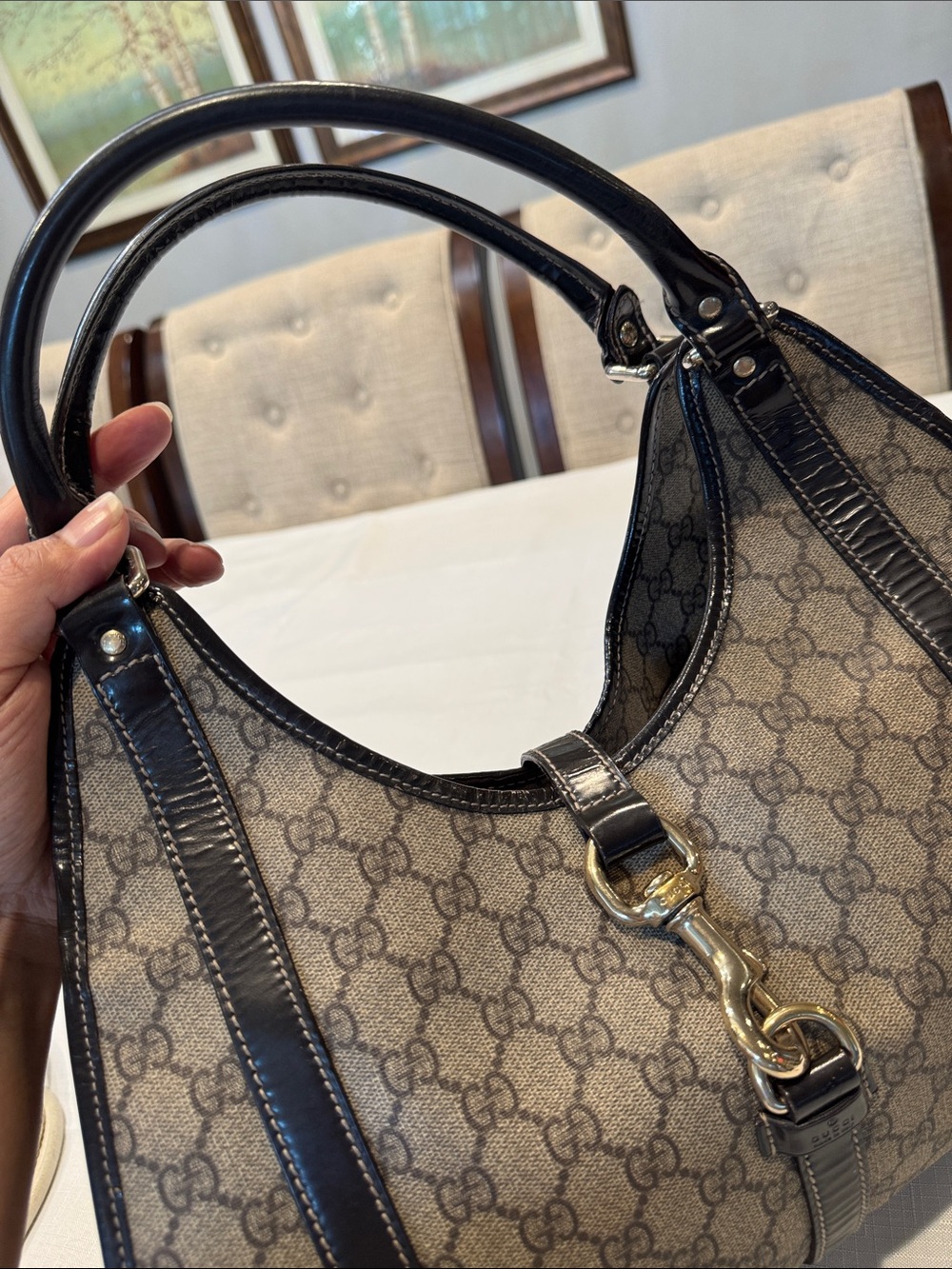 Authentic Gucci GG Supreme Joy Bardot medium shoulder bag - Picture 9 of 13